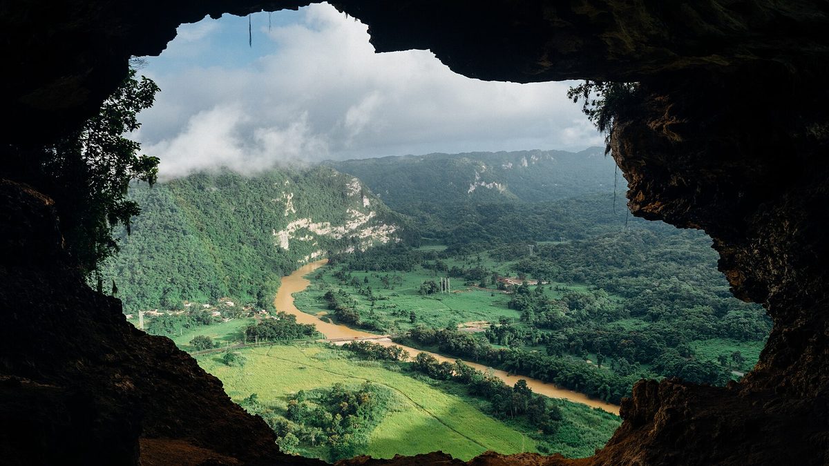 The window cave over the Arecibo valley